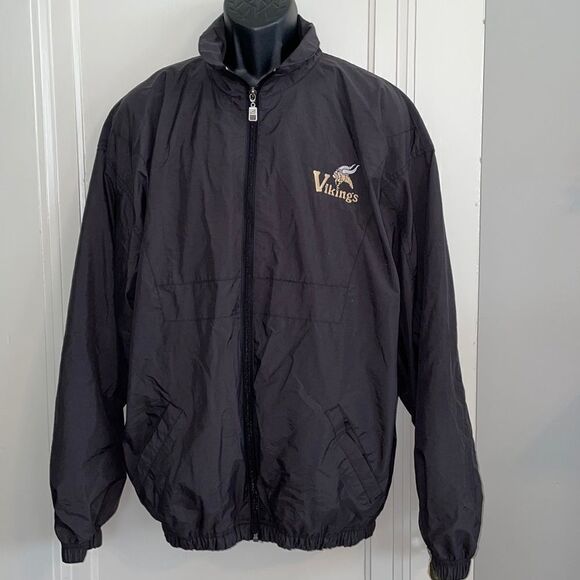Vtg Russell Athletic black nylon/polyester lined jacket/“Vikings” embroidery